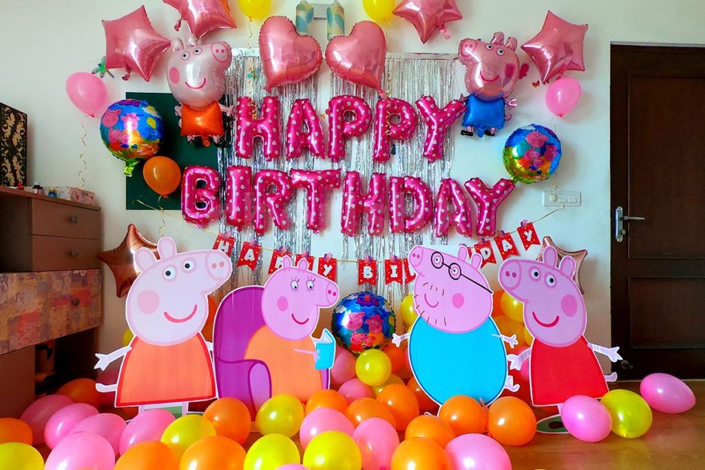 peppa pig surprise birthday ideas with balloons and cut-outs 