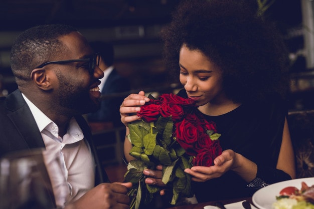 11 Wonderful Ways to Celebrate Valentine’s Day in 2021-gift flowers