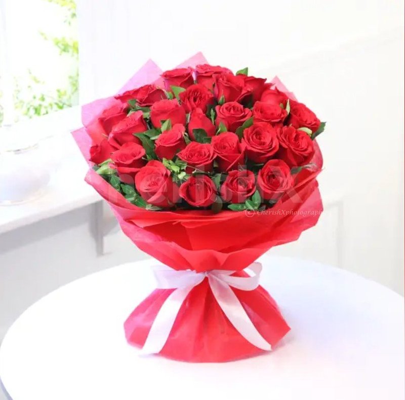12 Best Flowers to Gift Your Beloved on Valentine's Day- red roses