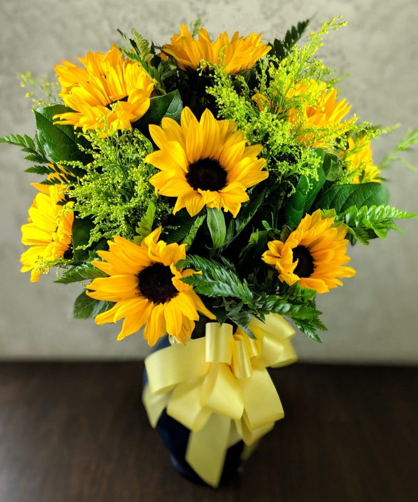 A bunch of Sunflowers as best flowers to give