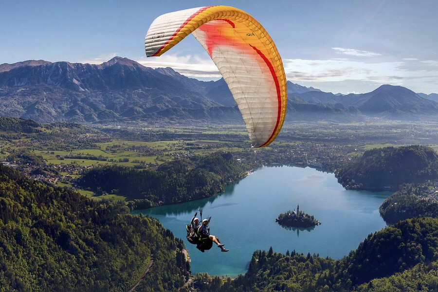 Top 9 most fascinating adventure sports that you should definitely try-Paragliding