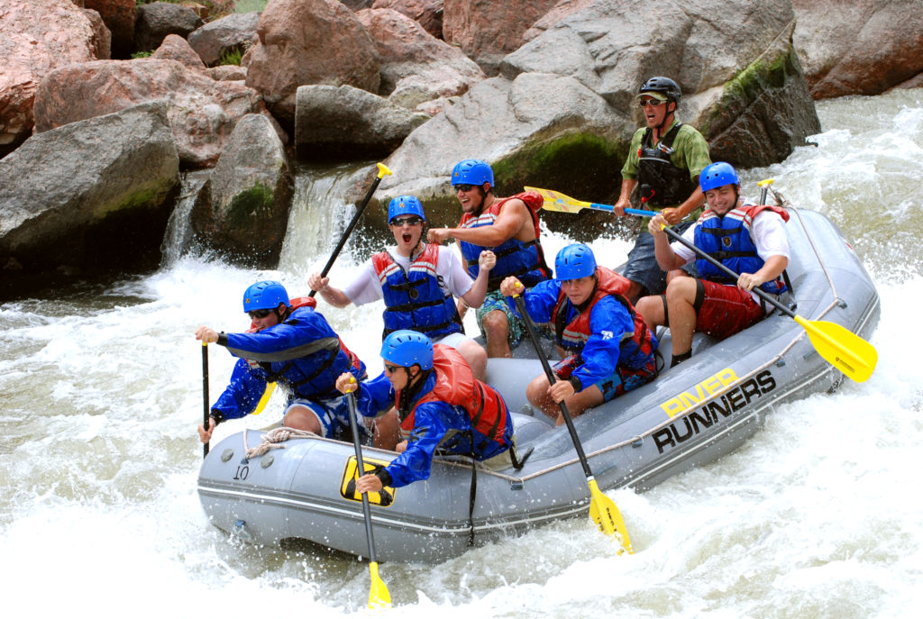Top 9 most fascinating adventure sports that you should definitely try-river rafting