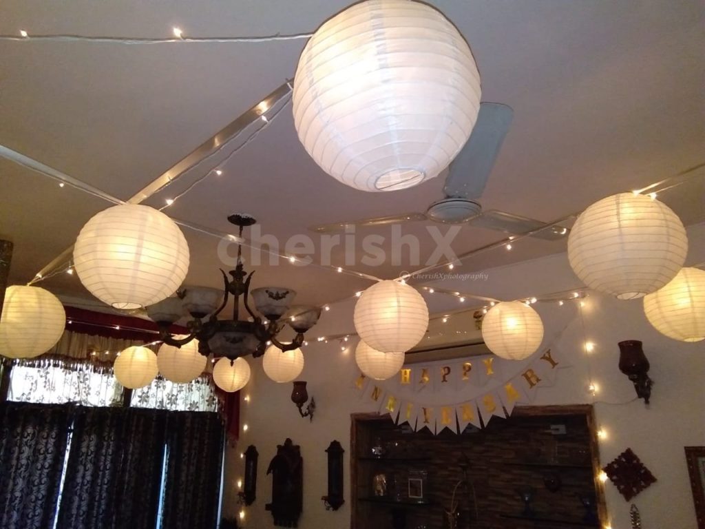 fairy lights and lantern decor