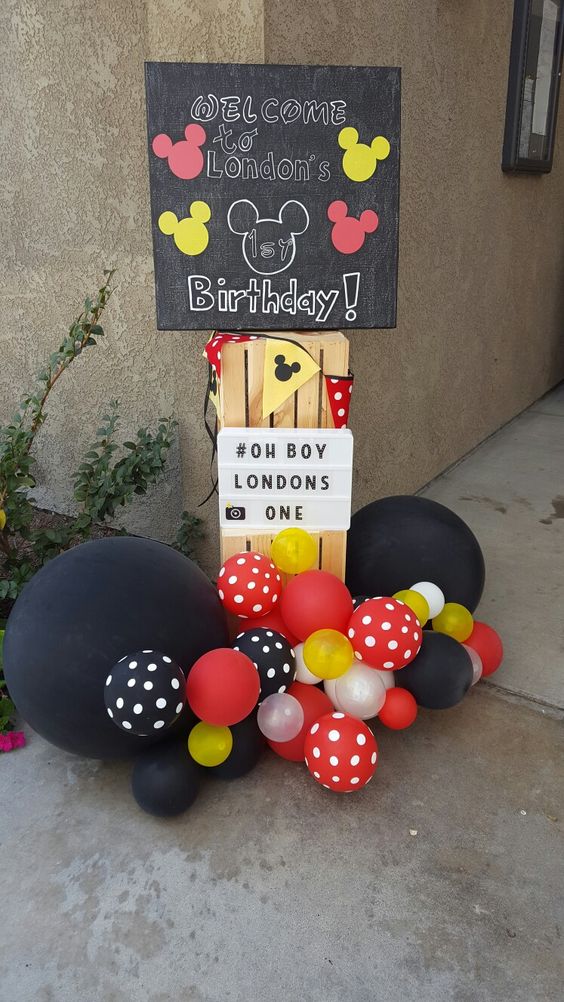 mickey mouse welcome board