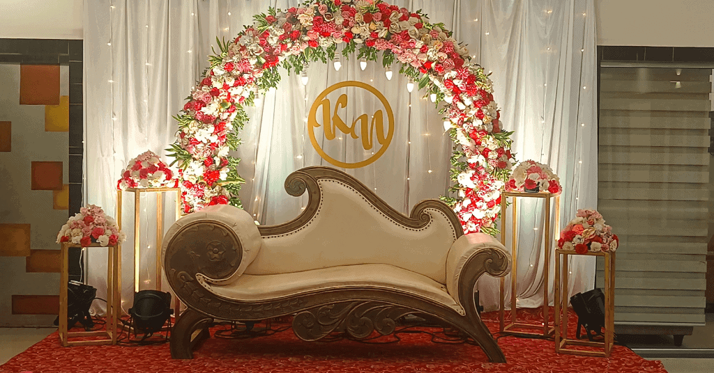 Low Budget Engagement Stage Decoration Ideas That Shine