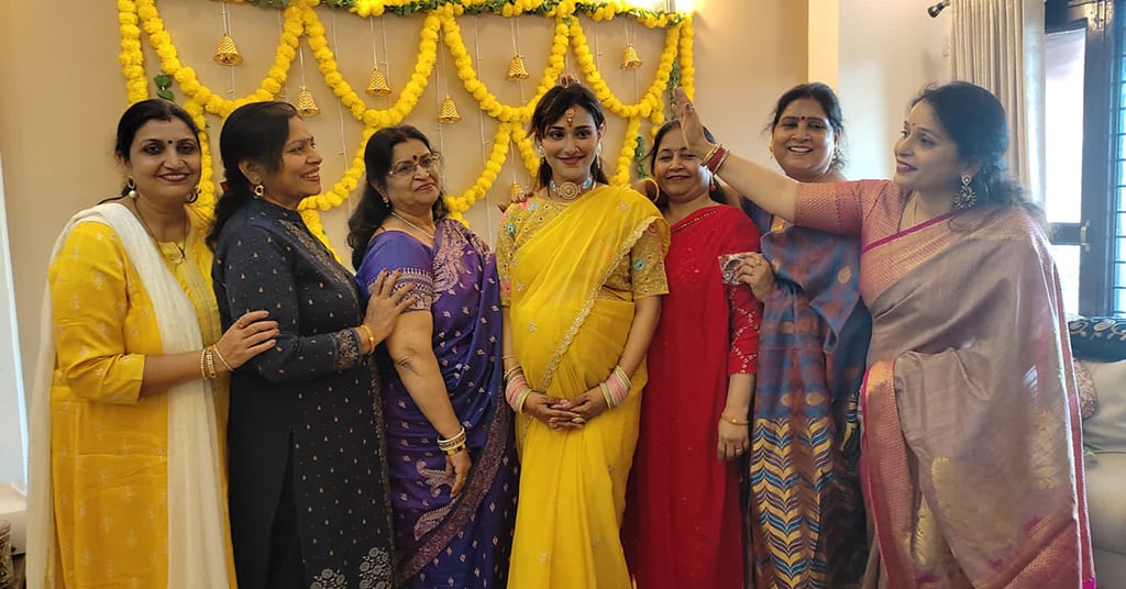 Group Photograph of Godh Bharai Celebration with Dear Ones