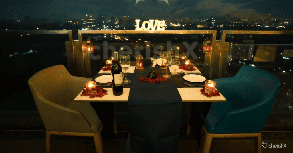 Candlelight dinner in Delhi NCR with your partner 