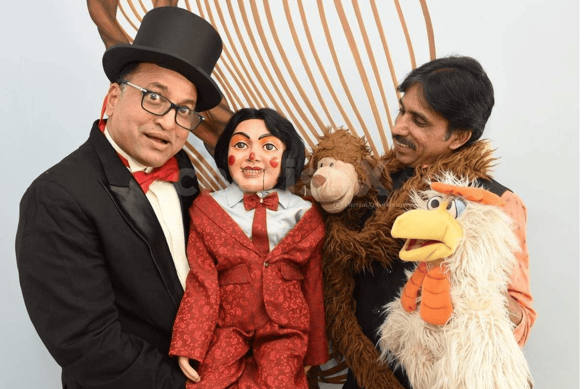 Ventriloquist Puppet Mimicry - Perfect Party Entertainers 