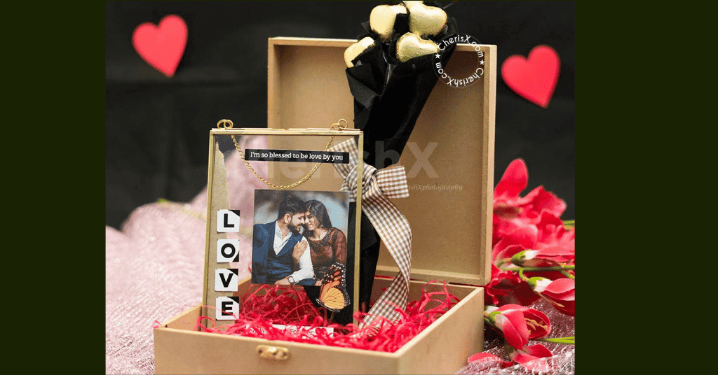 Vintage Love Frame Box with chocolates for first night gift 