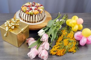 favourite cake at midnight
