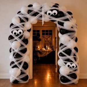 halloween-entrance-decorations